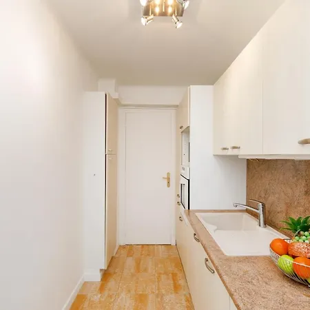 Super Californie Yourhosthelper Cannes